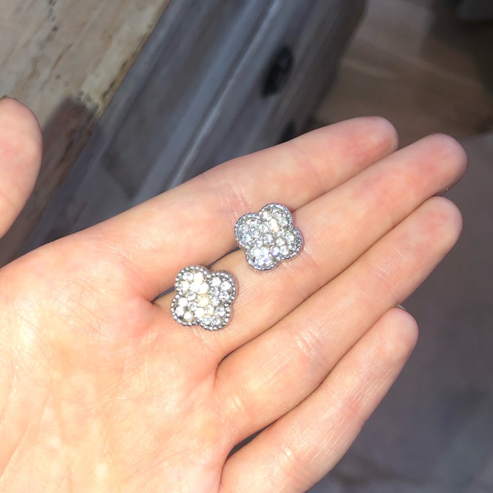 silver earrings 🖤